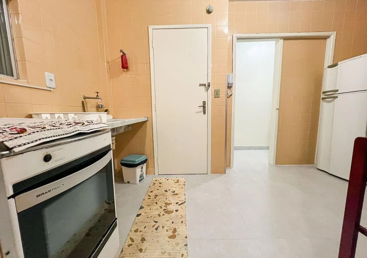 Apartamento Na Praia Do Forte - Poucos Passos Do Mar Cabo Frio